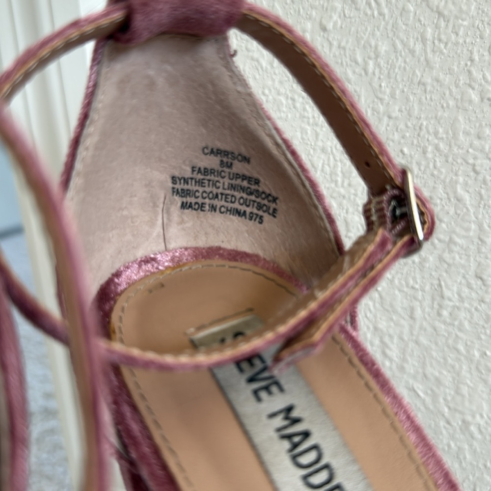 Steve Madden Carrson Pink Velvet Women's Heels - Picture 8 of 8